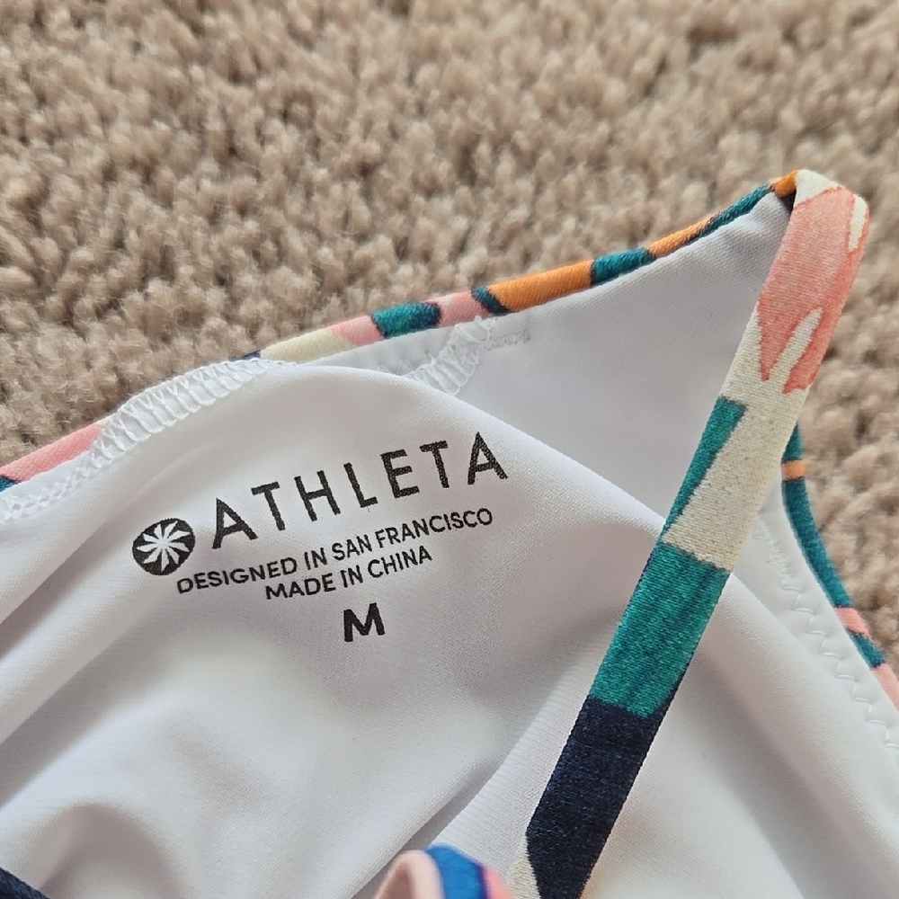 EUC Athleta Desert Geo Cutout Onepiece, Size Medium - Picture 4 of 6